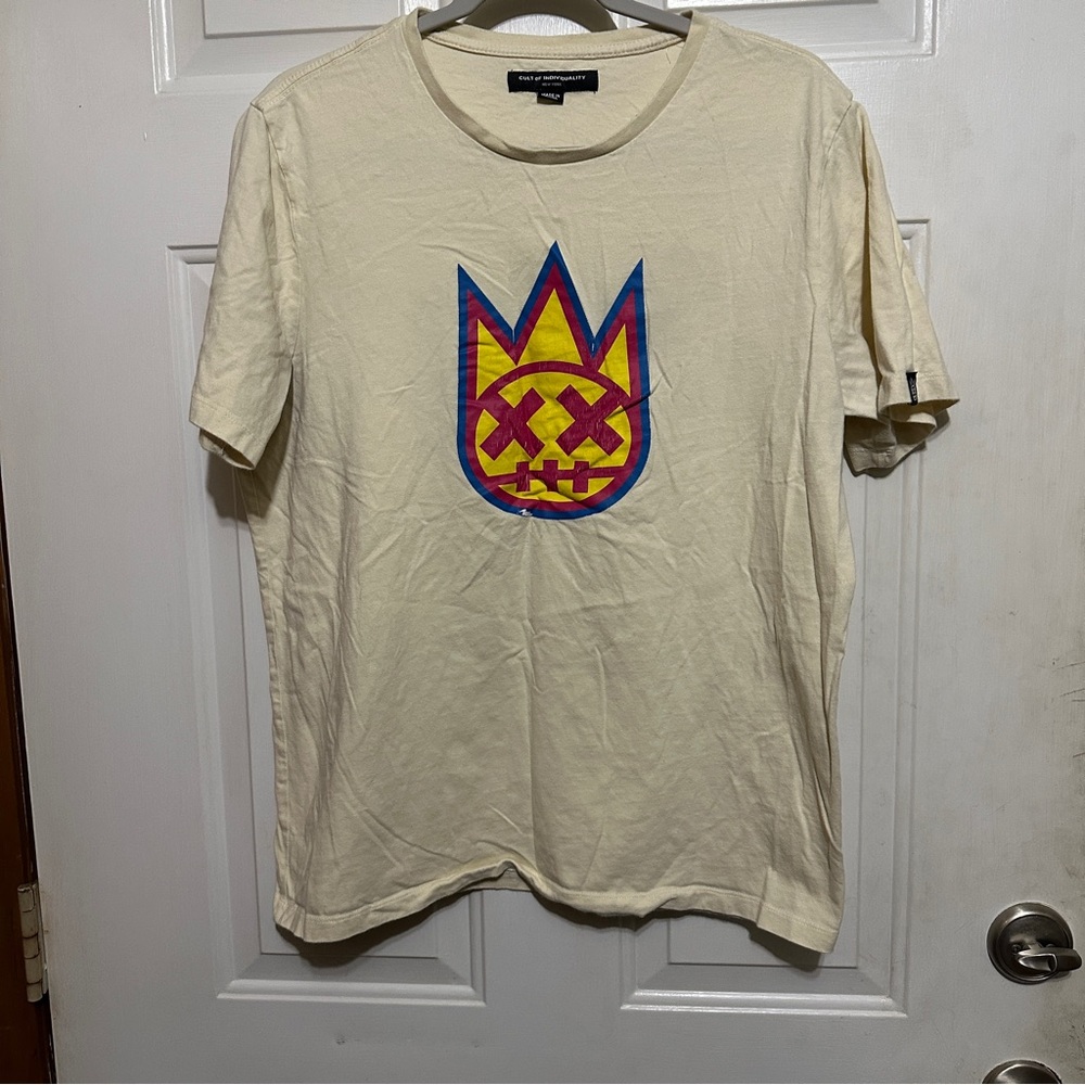 Cult Of Individuality New York T-shirt Cream Size Large‎